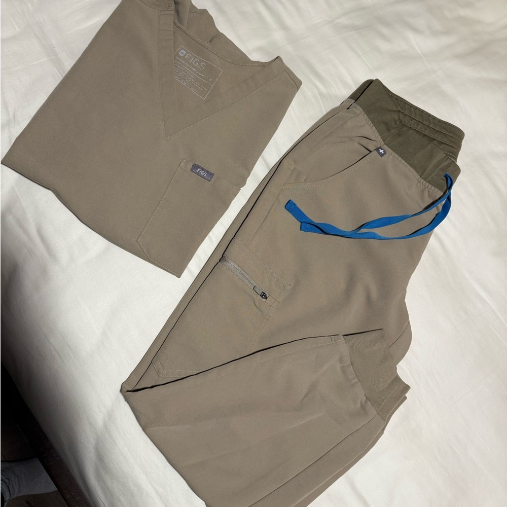 Figs woman’s Khaki Cargo scrub set with Blue Accent ribbons.